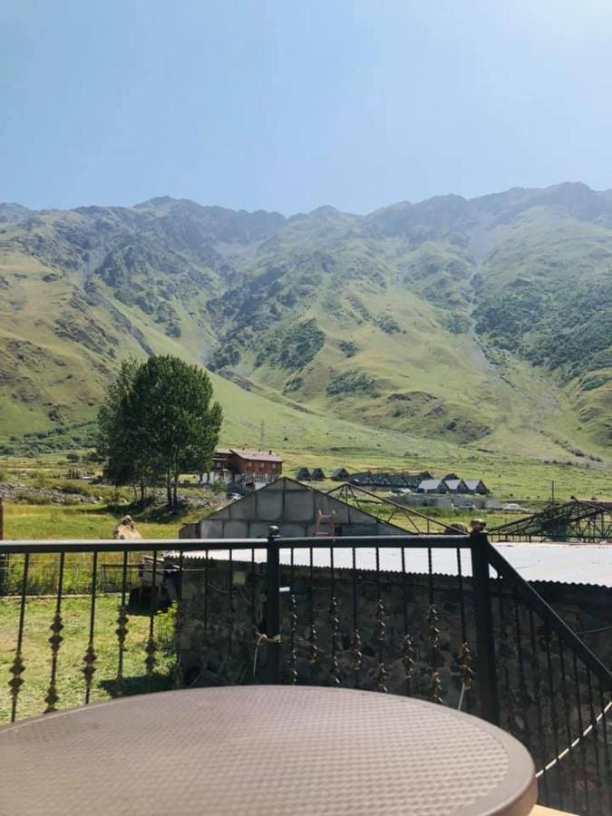 Wander Kazbegi Hotel Exterior foto