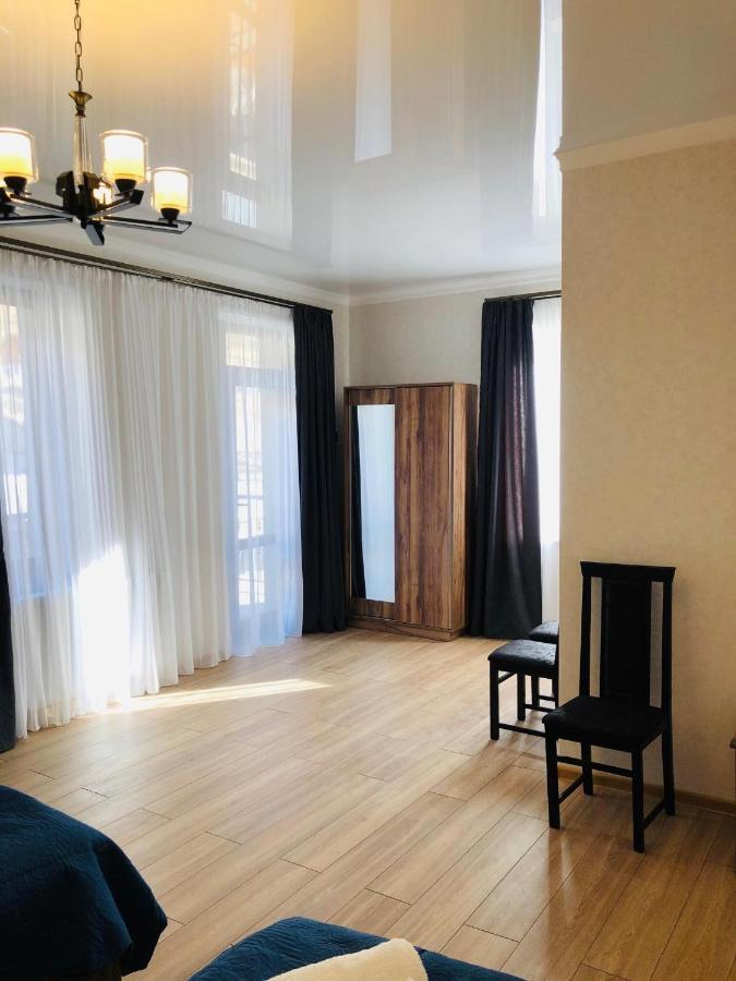Wander Kazbegi Hotel Exterior foto